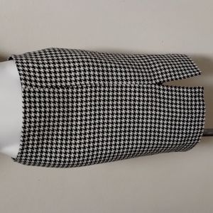 White House Black market skirt